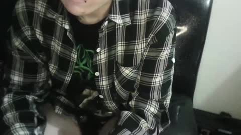 Megan and sophi online show from March 1, 2025, 4:47 am