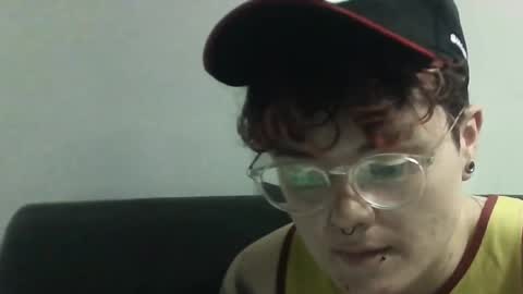 Megan and sophi online show from March 5, 2025, 2:14 am