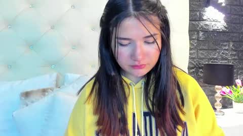     online show from January 24, 2025, 5:53 pm