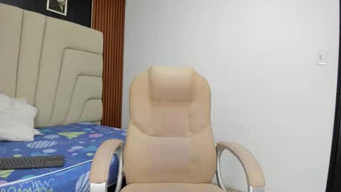 Snapshot of megan_hally chatting on October 25, 2025, 3:03 am Megan online show from October 25, 2025, 3:03 am