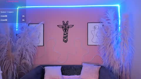 Snapshot of megan_moore__ chatting on December 27, 2024, 7:35 pm online show from December 27, 2024, 7:35 pm