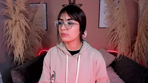 Snapshot of megan_moore__ chatting on January 6, 2025, 12:35 pm online show from January 6, 2025, 12:35 pm