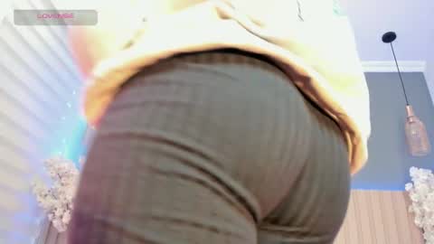 Snapshot of megan_moore__ chatting on February 8, 2025, 12:06 pm online show from February 8, 2025, 12:06 pm