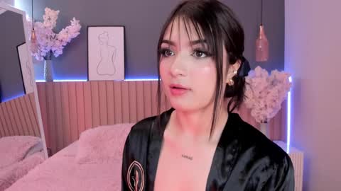 Snapshot of megan_moore__ chatting on February 14, 2025, 4:09 pm online show from February 14, 2025, 4:09 pm