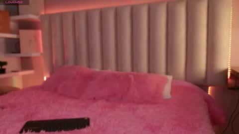 Snapshot of megan_moore__ chatting on September 13, 2025, 12:05 pm online show from September 13, 2025, 12:05 pm