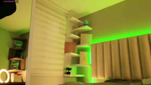 Snapshot of megan_moore__ chatting on September 27, 2025, 11:59 am online show from September 27, 2025, 11:59 am