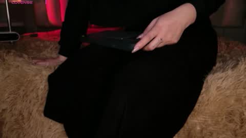 Snapshot of megan_moore__ chatting on December 4, 2025, 12:14 pm online show from December 4, 2025, 12:14 pm