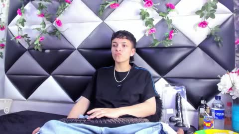 Snapshot of megan_thompsonn_ chatting on November 30, 2025, 2:26 am megan_thompsonn_ online show from November 30, 2025, 2:26 am