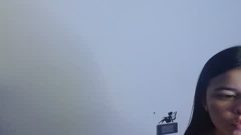 Carolina online show from November 19, 2025, 2:33 am