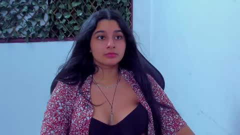 Snapshot of megan_whitte_01 chatting on December 9, 2024, 1:40 am megan white 01  online show from December 9, 2024, 1:40 am