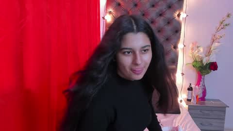 Snapshot of megan_whitte_01 chatting on January 9, 2025, 8:44 pm megan white 01  online show from January 9, 2025, 8:44 pm