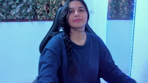 Snapshot of megan_whitte_01 chatting on January 12, 2025, 8:14 pm megan white 01  online show from January 12, 2025, 8:14 pm