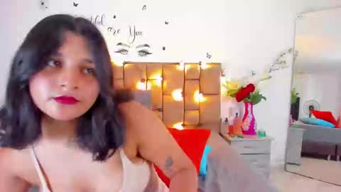 Snapshot of megan_whitte_01 chatting on September 23, 2025, 6:55 pm megan white 01  online show from September 23, 2025, 6:55 pm