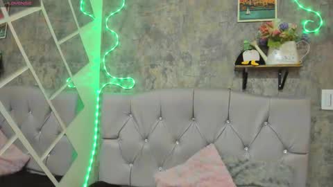 Megan online show from September 10, 2025, 11:21 am