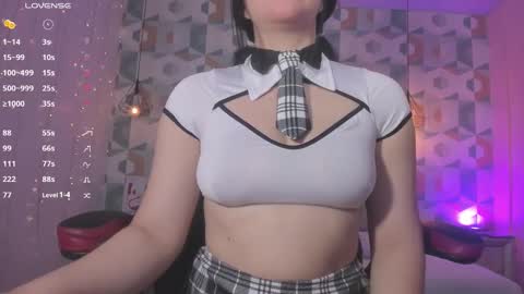 Snapshot of megancero chatting on February 24, 2025, 12:37 pm Megan online show from February 24, 2025, 12:37 pm