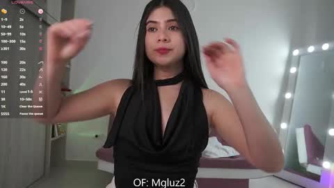 Luz -----OF mgluz2--- Next stream 1122024 1400Colombian time online show from October 15, 2025, 6:52 pm