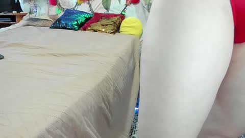 Nicki--------- Welcome to my Room online show from February 2, 2025, 7:20 am