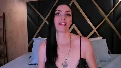 Megan Hofman online show from September 10, 2025, 8:31 pm