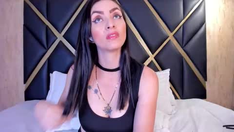 Megan Hofman online show from September 29, 2025, 7:51 pm