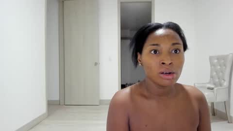 Snapshot of meganmir1 chatting on October 25, 2025, 10:26 pm meganmir1 online show from October 25, 2025, 10:26 pm