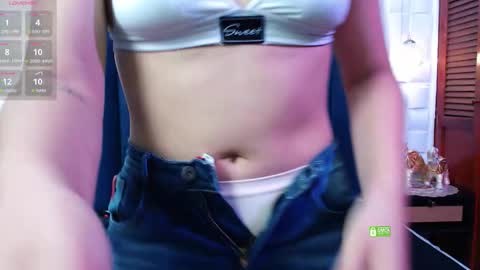 MeganM online show from November 14, 2025, 12:04 pm