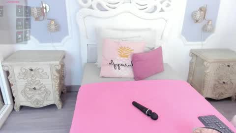 Snapshot of meganstar__ chatting on November 8, 2025, 12:16 pm Megan online show from November 8, 2025, 12:16 pm