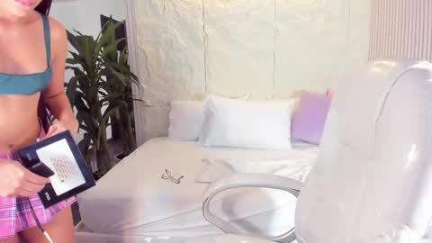 Megara20 online show from December 13, 2025, 10:48 pm