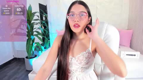 Megara20 online show from December 15, 2025, 10:58 pm