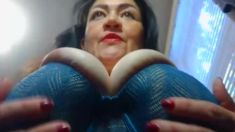 SHAROLD online show from December 16, 2025, 6:57 pm