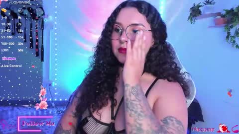   online show from December 5, 2025, 3:26 am