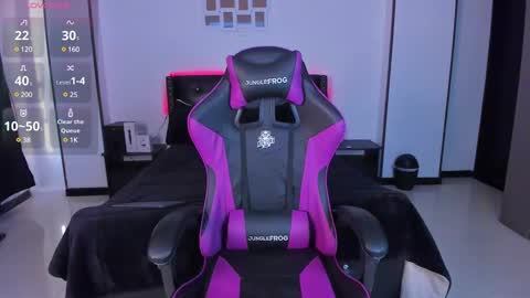 meghan_as online show from February 14, 2025, 12:03 pm