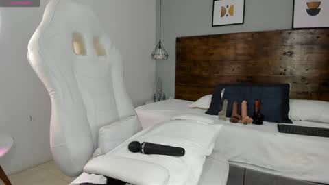 Meghan  online show from January 28, 2025, 12:54 pm