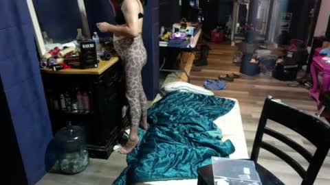 Snapshot of meghanhanx chatting on October 5, 2025, 10:18 pm meghan online show from October 5, 2025, 10:18 pm