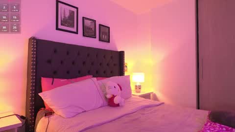 Snapshot of meiis_ chatting on November 5, 2025, 11:27 pm meiis3 online show from November 5, 2025, 11:27 pm