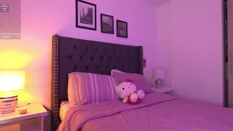 Snapshot of meiis_ chatting on November 8, 2025, 2:45 am meiis3 online show from November 8, 2025, 2:45 am