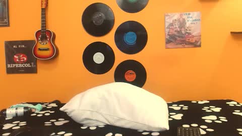 MEIS online show from September 28, 2025, 2:50 am