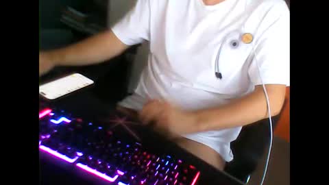 Snapshot of meks5544 chatting on September 28, 2025, 4:12 pm meks5544 online show from September 28, 2025, 4:12 pm