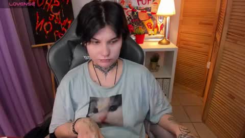 mekurisu online show from February 2, 2025, 4:37 am