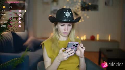 MELANIE  PVT ONLY 60TK PER MIN online show from October 30, 2025, 3:35 pm