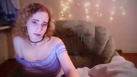 Snapshot of mel_mellie chatting on January 14, 2025, 10:34 pm Mel Mellie online show from January 14, 2025, 10:34 pm