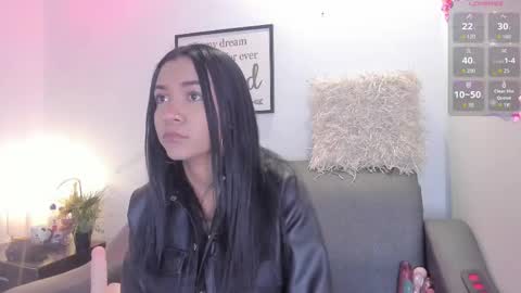 Snapshot of melan_owen chatting on October 4, 2025, 11:08 am melan_owen online show from October 4, 2025, 11:08 am