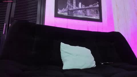 melani greyy online show from February 22, 2025, 12:05 am