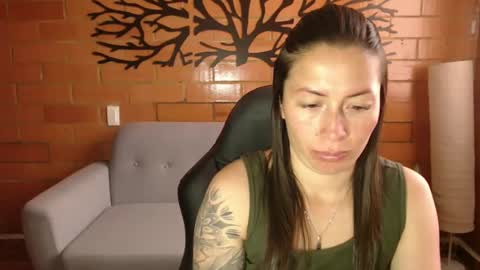 Snapshot of melanny_69 chatting on March 12, 2025, 12:04 pm Melanny online show from March 12, 2025, 12:04 pm