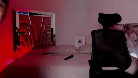Snapshot of melanny_luv chatting on September 9, 2025, 8:41 pm MelanyLuv online show from September 9, 2025, 8:41 pm