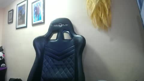 Snapshot of melany_isabella chatting on March 3, 2025, 12:48 pm melany online show from March 3, 2025, 12:48 pm