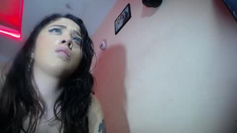 Snapshot of melany_isabella chatting on March 9, 2025, 6:43 pm melany online show from March 9, 2025, 6:43 pm