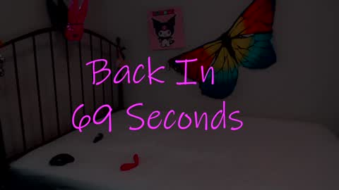 Snapshot of melhoho chatting on December 5, 2024, 6:32 am Snow Hobot online show from December 5, 2024, 6:32 am