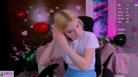 Snapshot of melisa_white1 chatting on February 18, 2025, 8:47 pm Melisa online show from February 18, 2025, 8:47 pm