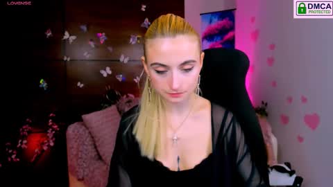Snapshot of melisa_white1 chatting on February 24, 2025, 9:20 pm Melisa online show from February 24, 2025, 9:20 pm