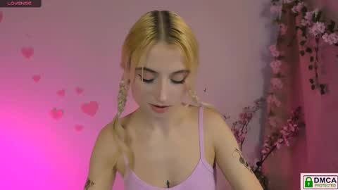 Snapshot of melisa_white1 chatting on February 28, 2025, 10:06 pm Melisa online show from February 28, 2025, 10:06 pm